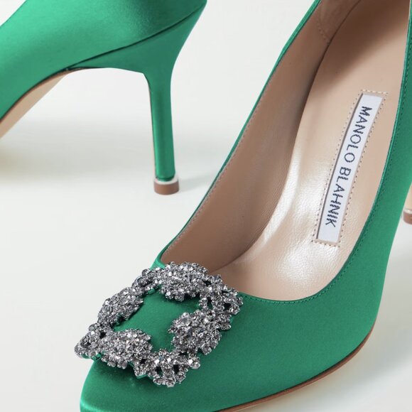 MANOLO BLAHNIK Hangisi 90 crystal-embellished satin pumps - Picture 2 of 4